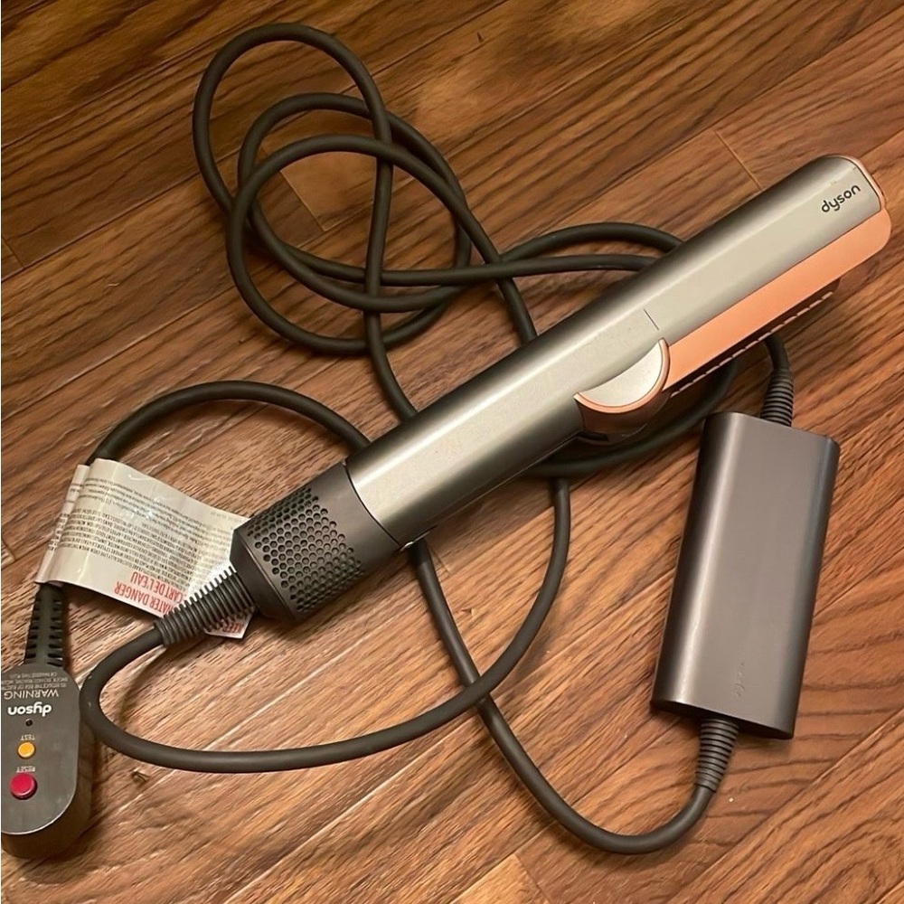 Dyson Hair Styling Tool in Gray and Gold